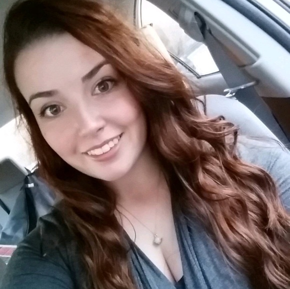 Meet your Posher, Amber - Picture 1 of 1